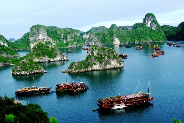 Du ngoạn 10 điểm du lịch nổi tiếng ở Vịnh Hạ Long