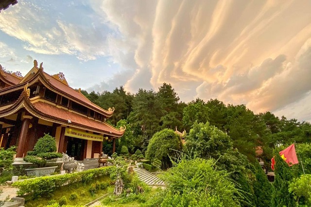 Kinh nghiệm hành hương đến Thiền Viện Trúc Lâm Tây Thiên ở Vĩnh Phúc